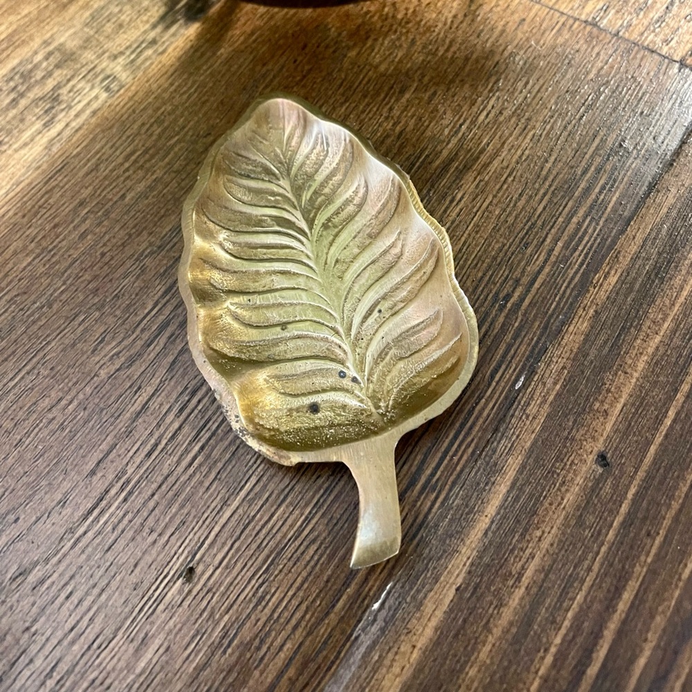 Decorative brass leaf